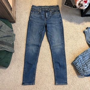 American Eagle Jeans - 6 Regular